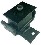 SOPORTE IZQUIERDO MOTOR NPR M/2000.